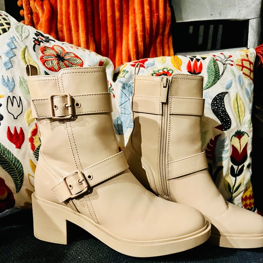 Bandalino Rain Boots